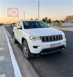 جیپ گراند شیرۆکی